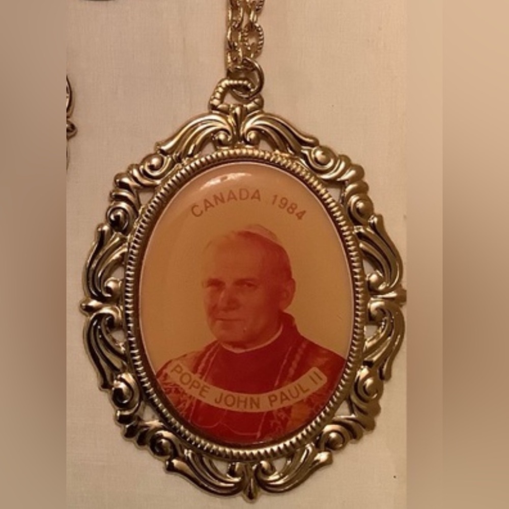 New vintage Pope John Paul II Memorabilia 1984